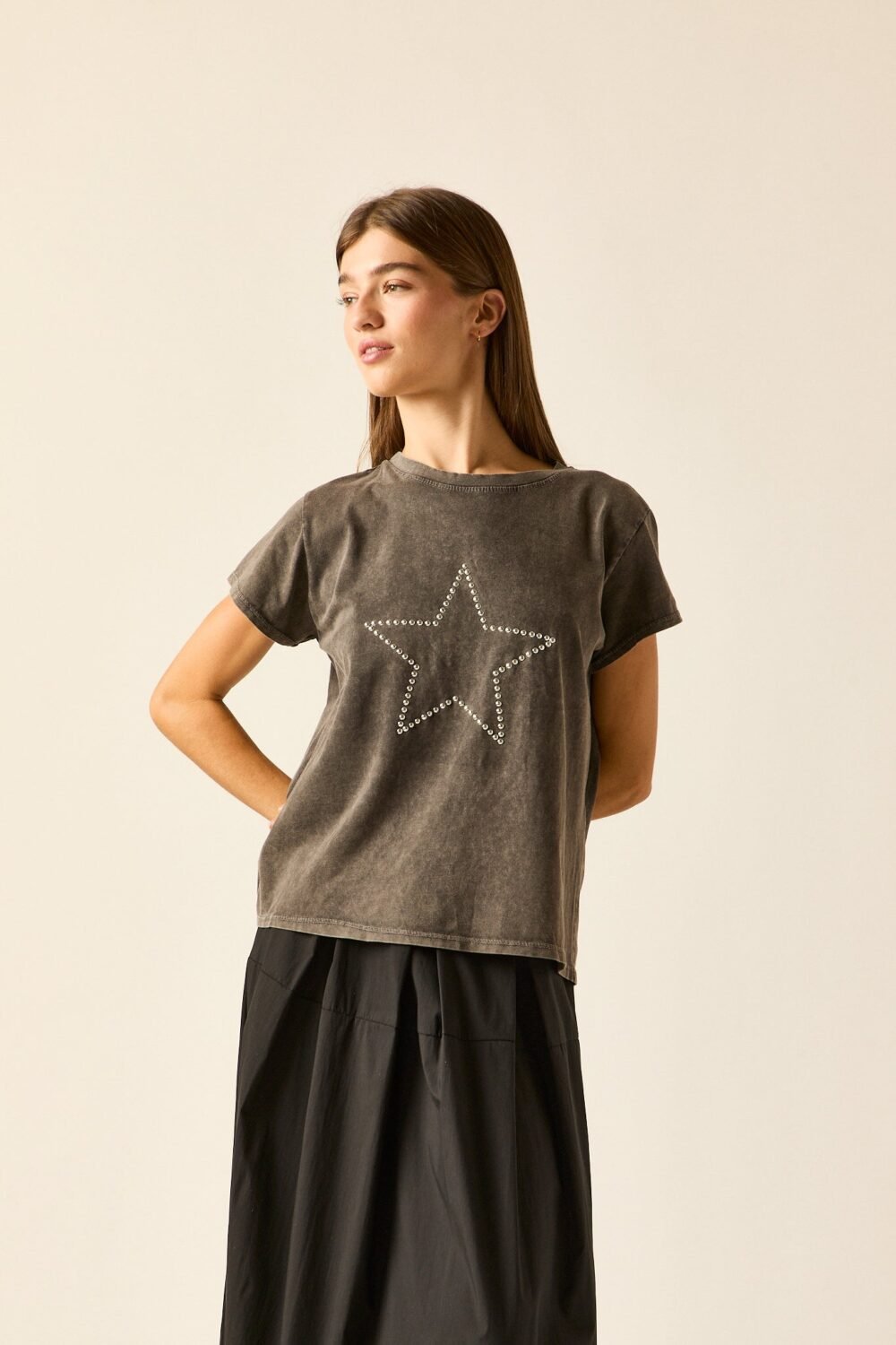 Camiseta estrella tachas Gris antracita