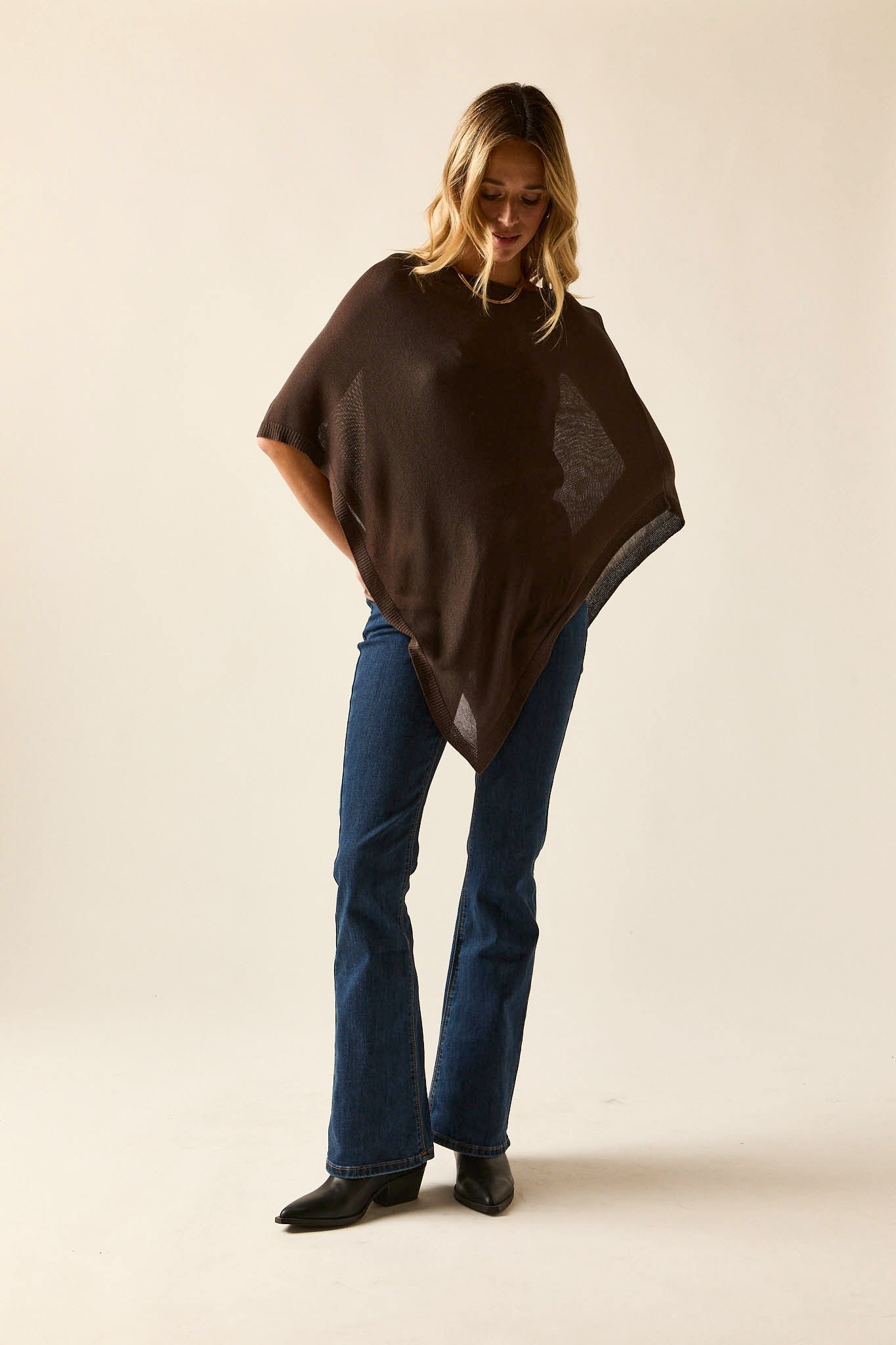 capa-punto-marron-606921104-0