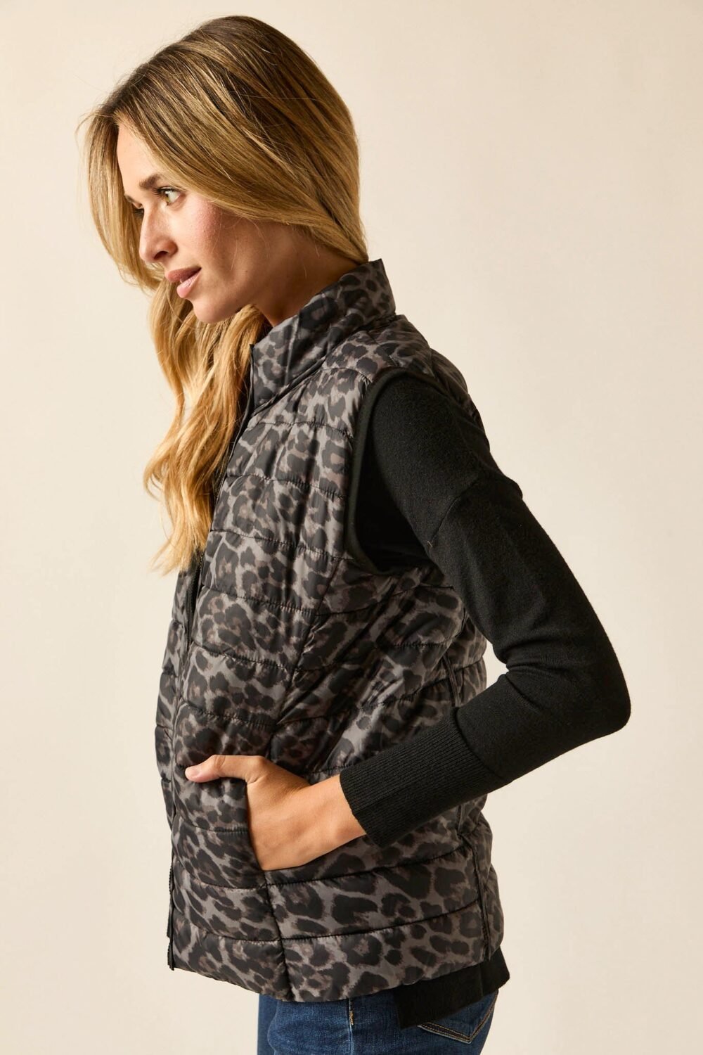 Vest reversible animal print negro