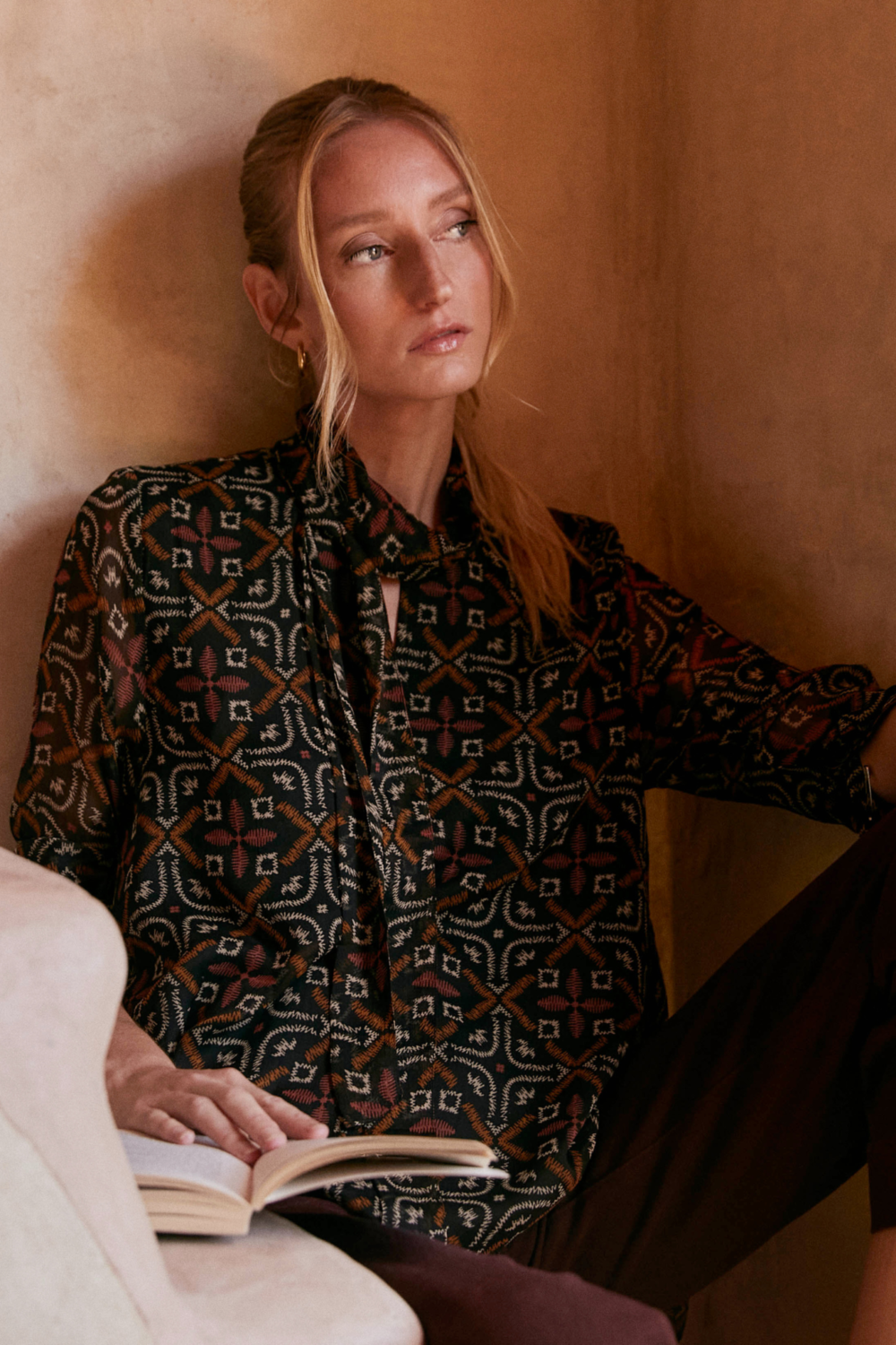 Blusa gasa lazo print étnico