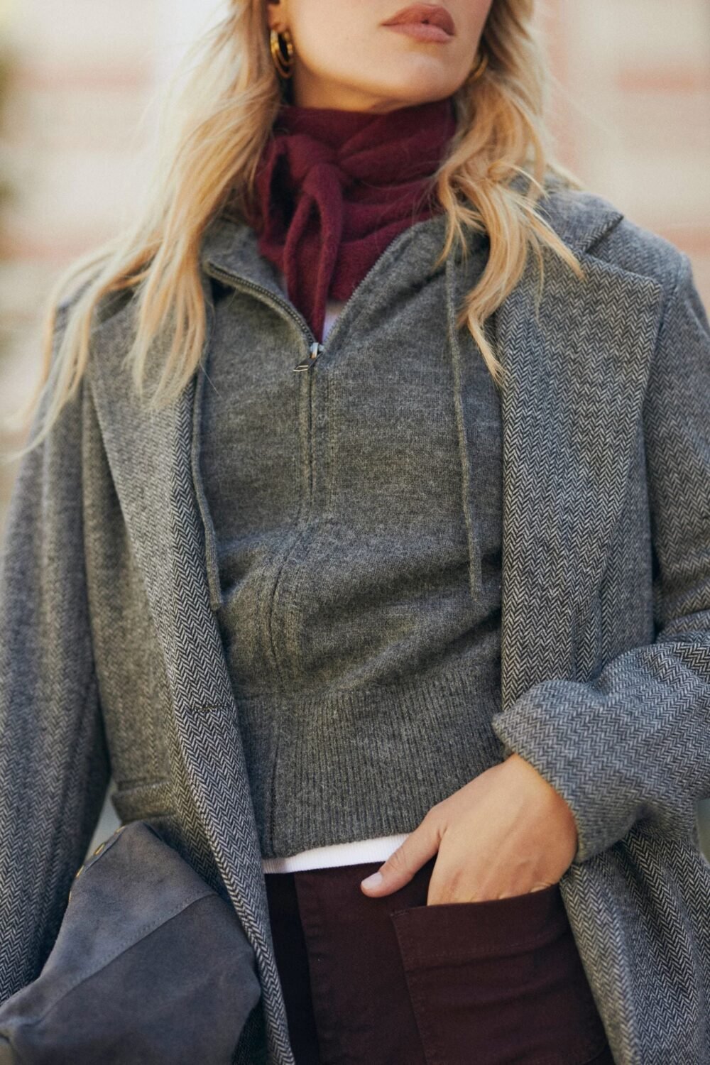 Cardigan punto cremallera capucha gris