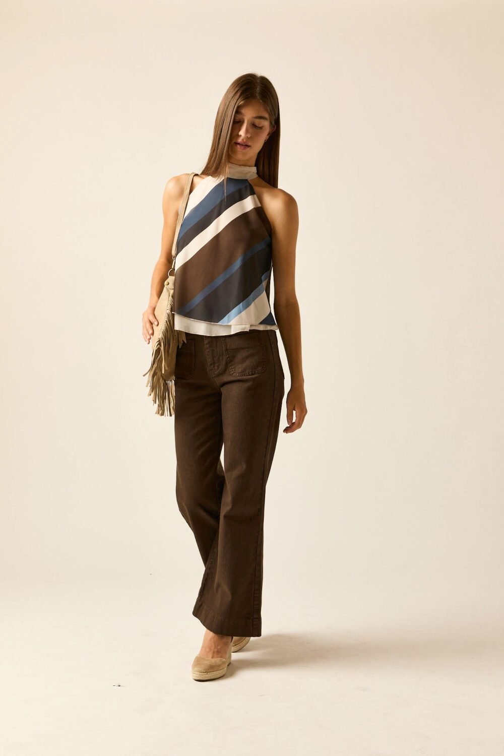 Jeans pockets marrón dos botones