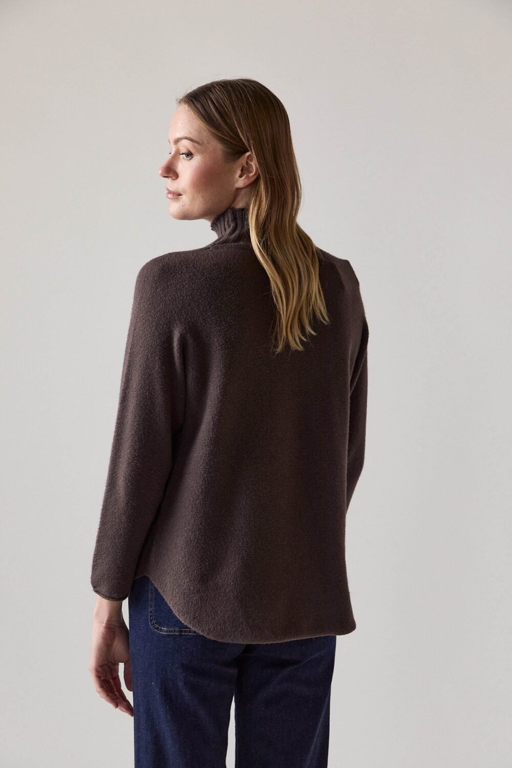 Jersey cuello perkins marrón
