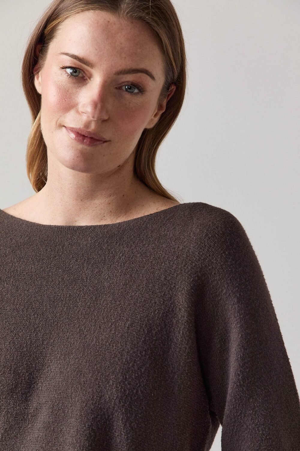 Jersey cuello redondo marrón