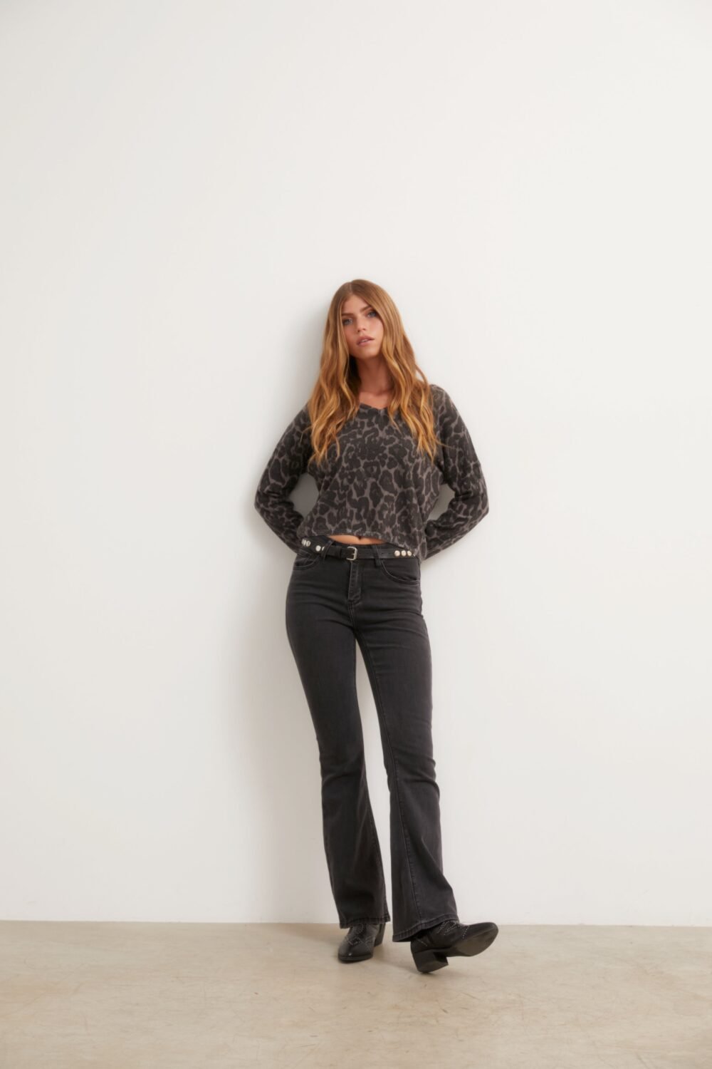 jersey-estampado-animal-print-brillos-gris-662SANDRA008-1