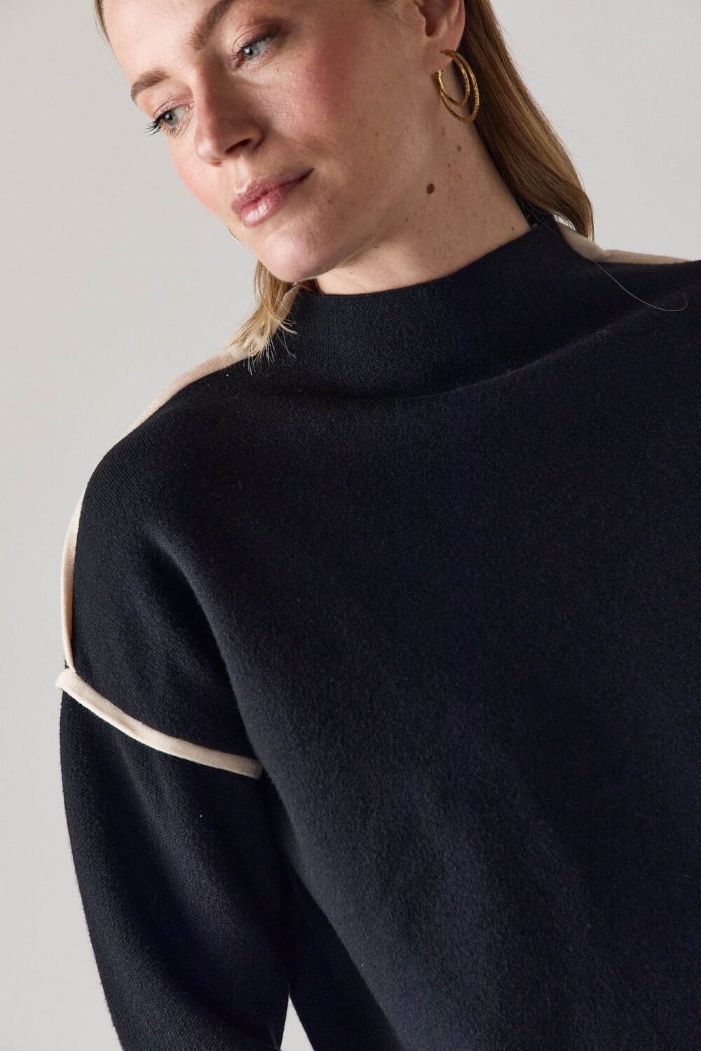 Jersey manga 3/4 vivos contraste negro