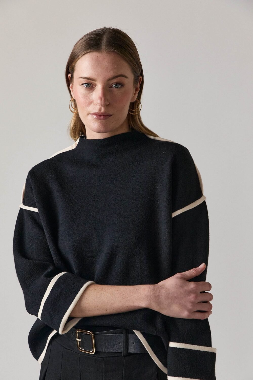 Jersey manga 3/4 vivos contraste negro