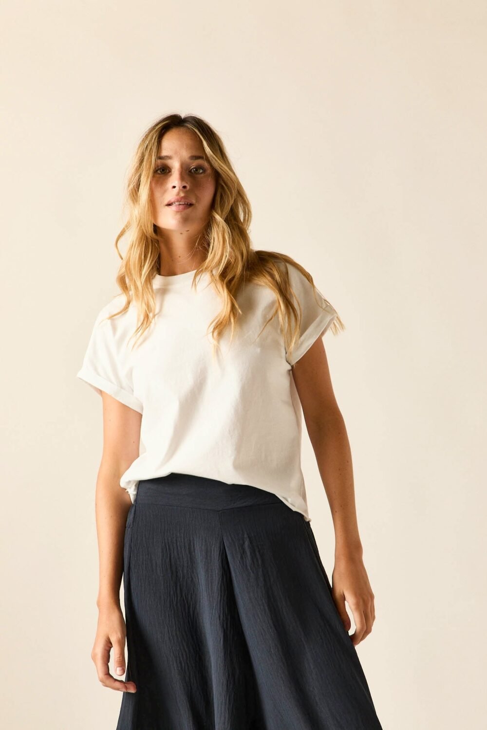 Pantalón fluido ancho azul marino