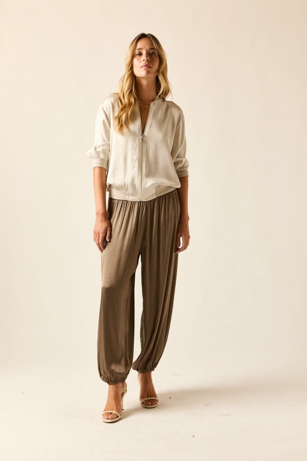 pantalon-bombacho-raso-topo-3792R023-7